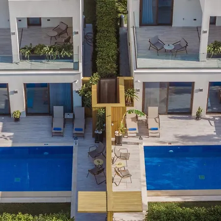 Akea Villa *