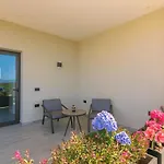 Akea Villa *