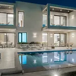 Akea Villa *