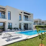 Villa Akea