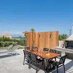Akea Villa *