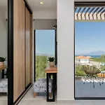 Akea Villa *
