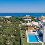 Akea Villa